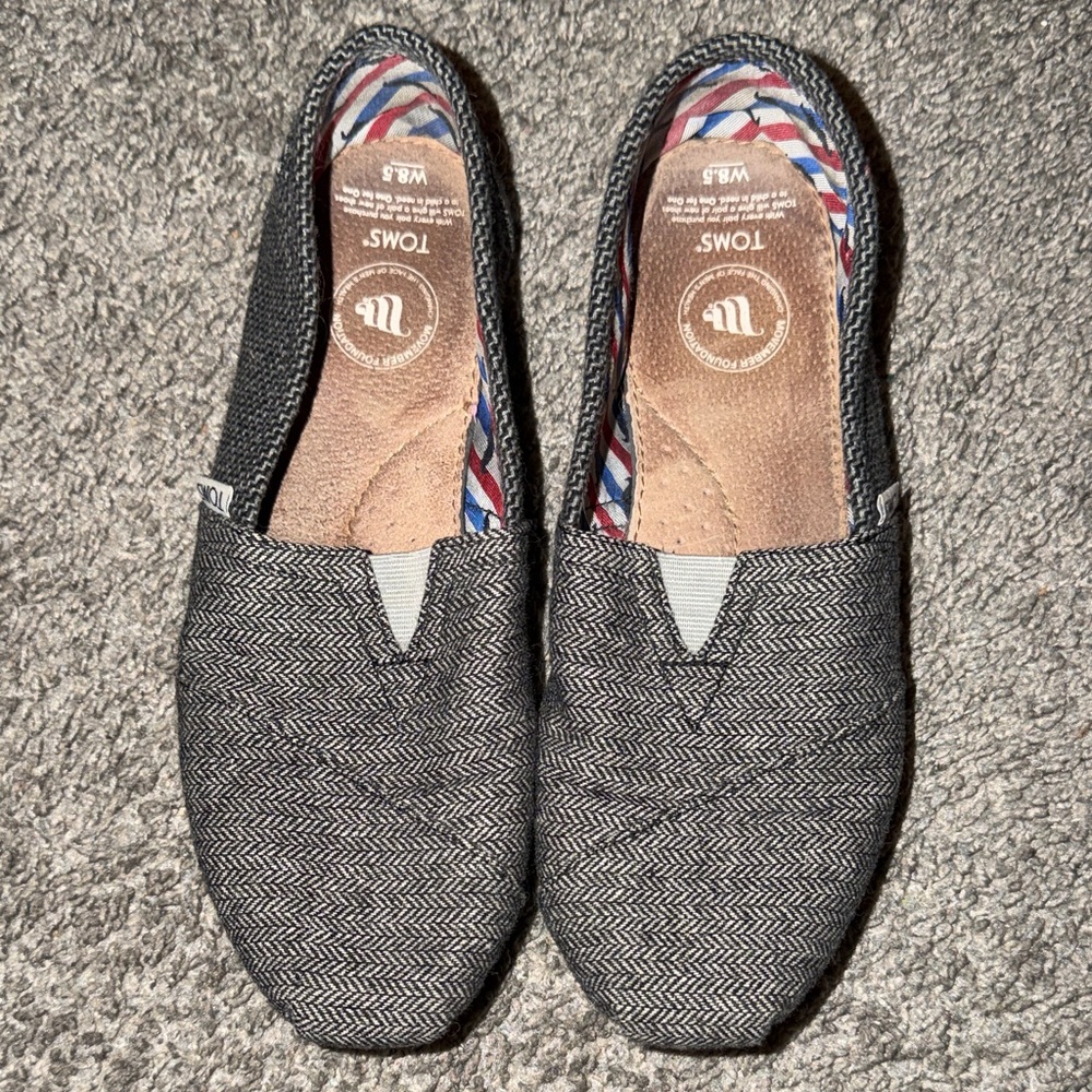 TOMS Women's Herringbone Slip-On Flats in Black and White